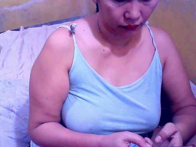 SweetMonlight webcam