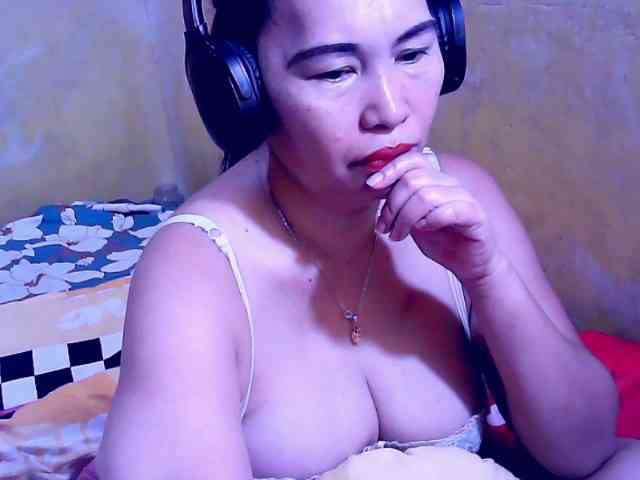 SweetMonlight webcam