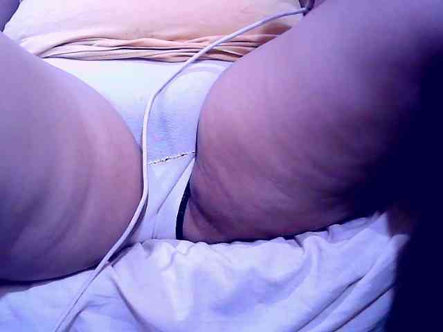 SweetMonlight webcam