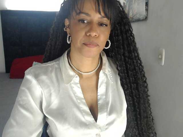 karlie-hot live cam on BongaCams