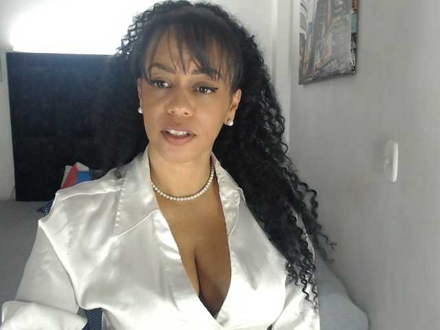 karlie-hot live cam on BongaCams