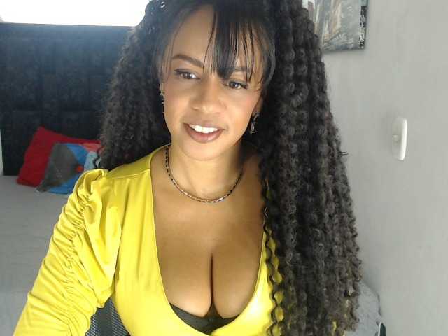 karlie-hot live cam on BongaCams