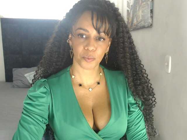 karlie-hot, en directo ahora en BongaCams