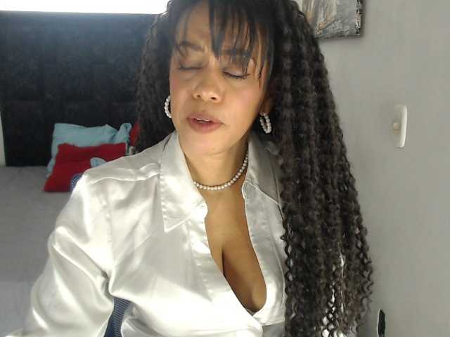 karlie-hot live webcam show