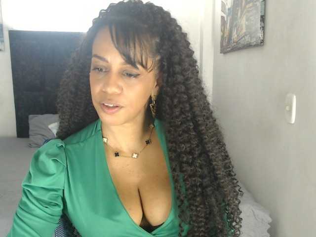 karlie-hot live cam on BongaCams