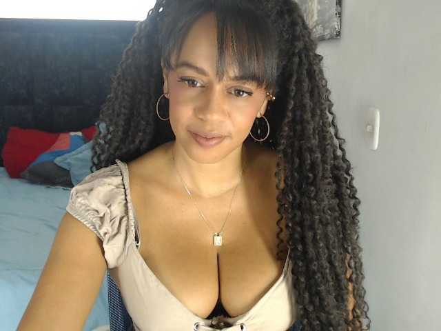 karlie-hot live cam on BongaCams