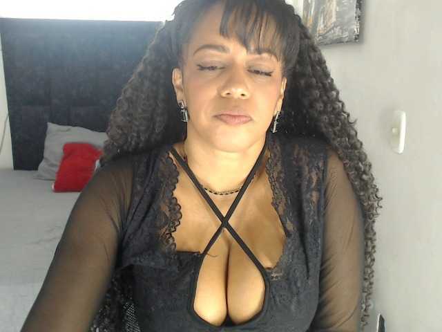 karlie-hot live cam on BongaCams