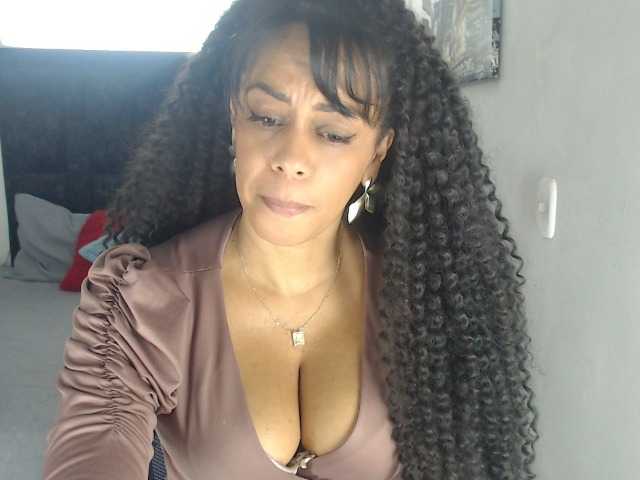karlie-hot live cam on BongaCams
