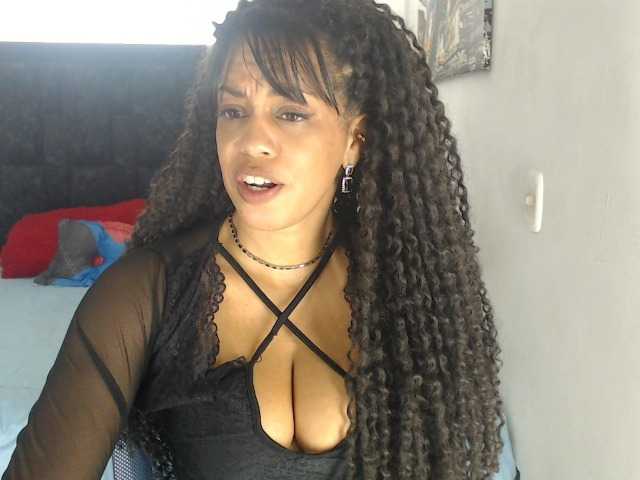 karlie-hot live cam on BongaCams