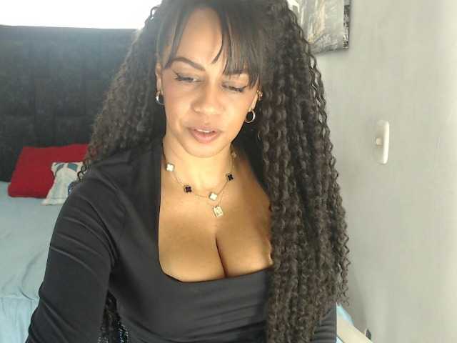karlie-hot live cam on BongaCams