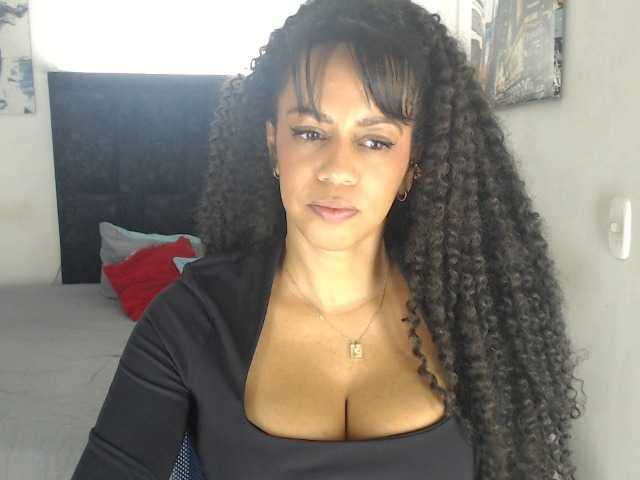 karlie-hot live cam on BongaCams