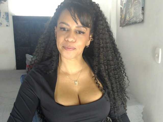 karlie-hot live cam on BongaCams