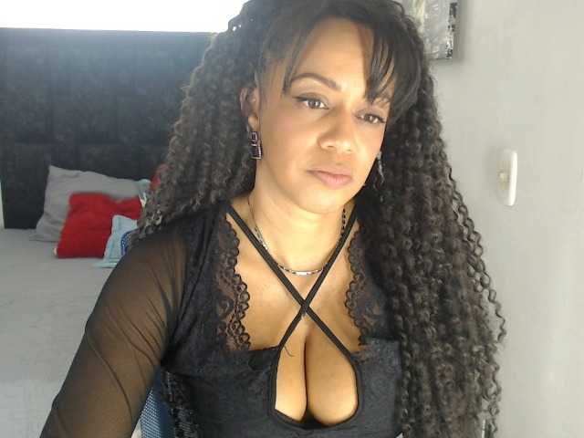 karlie-hot live cam on BongaCams