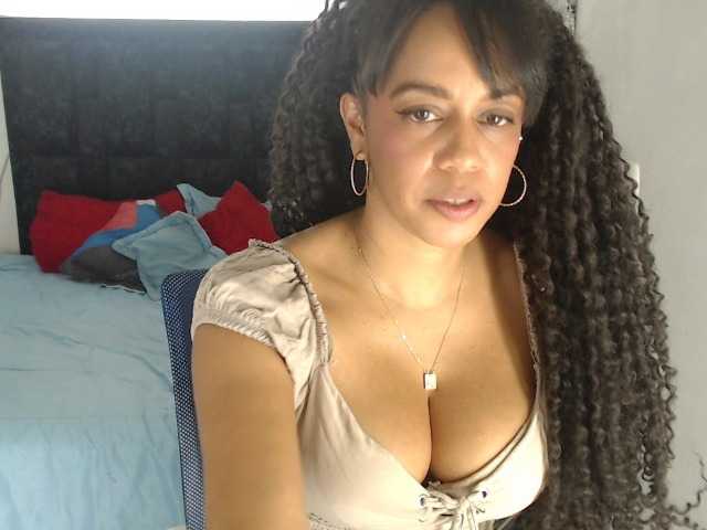 karlie-hot live cam on BongaCams