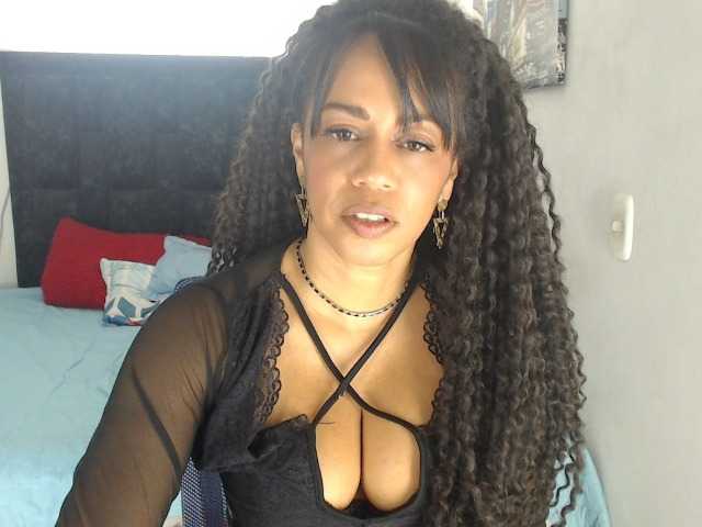karlie-hot live cam on BongaCams
