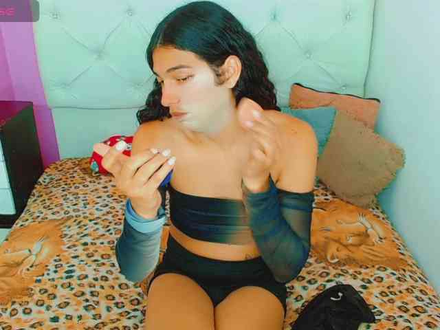 antonelababy Live Webcam on BongaCams