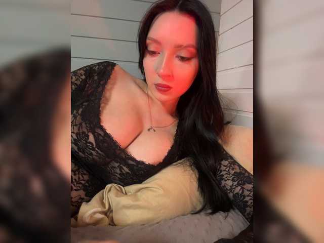 WeQueen- live cam on BongaCams
