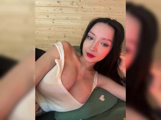 WeQueen- live cam on BongaCams