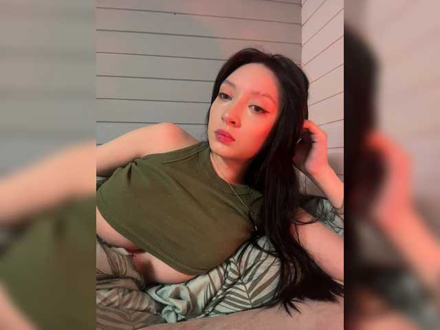 WeQueen- live cam on BongaCams
