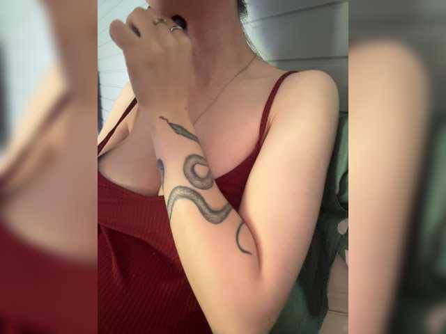 WeQueen- live cam on BongaCams
