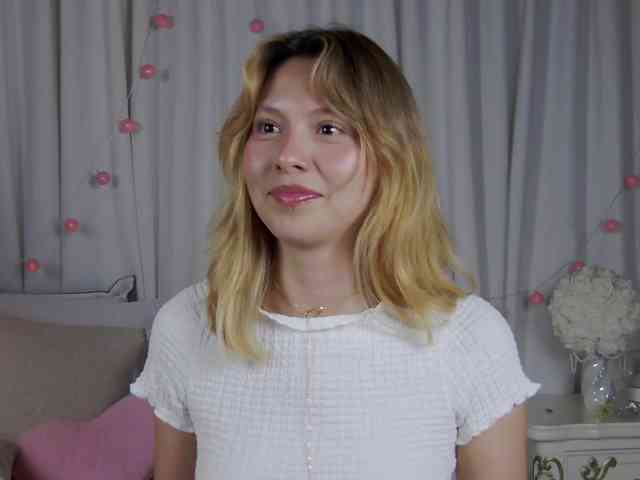 ronnielotch Live Webcam on BongaCams