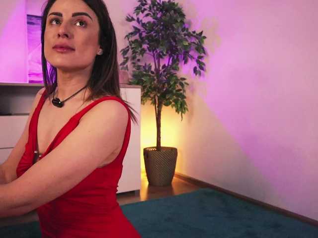 MissLullu live cam on BongaCams