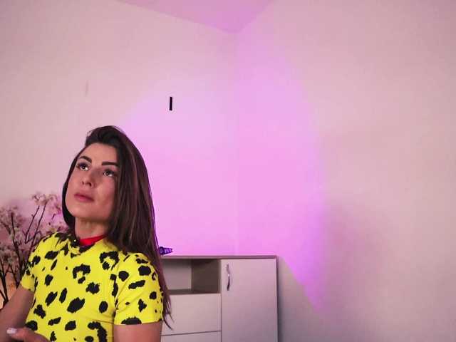 MissLullu live cam on BongaCams