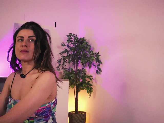 MissLullu live cam on BongaCams