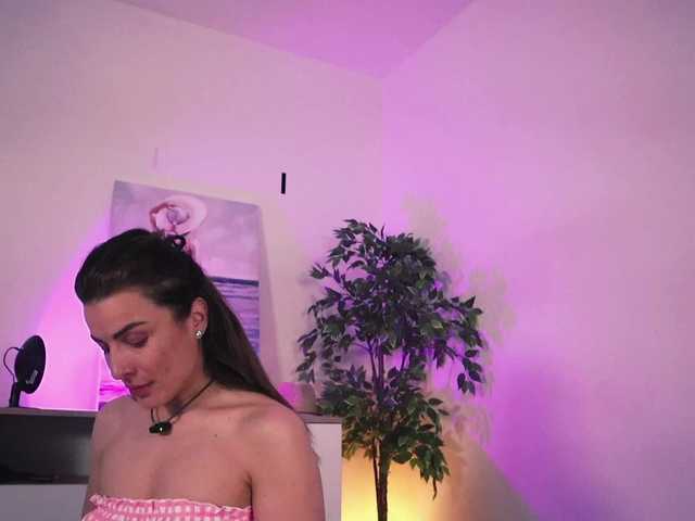 MissLullu live cam on BongaCams