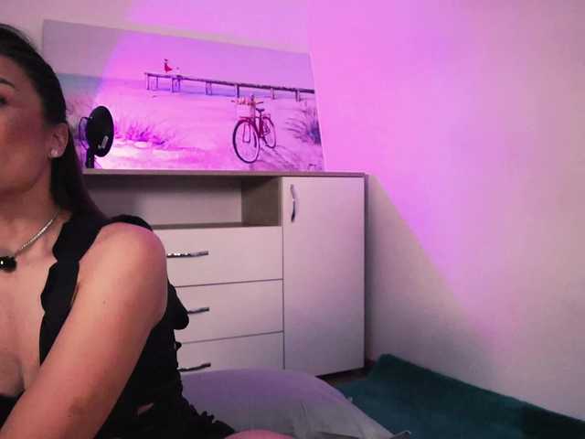 MissLullu live cam on BongaCams