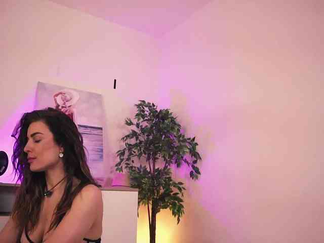 MissLullu webcam
