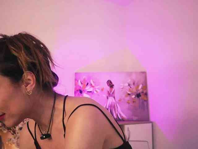 MissLullu webcam
