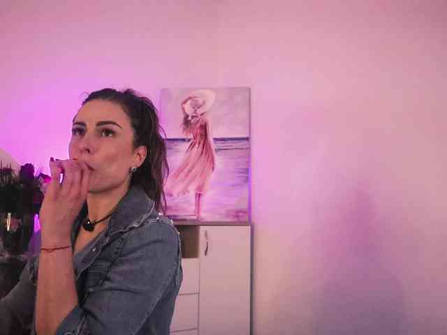 MissLullu webcam