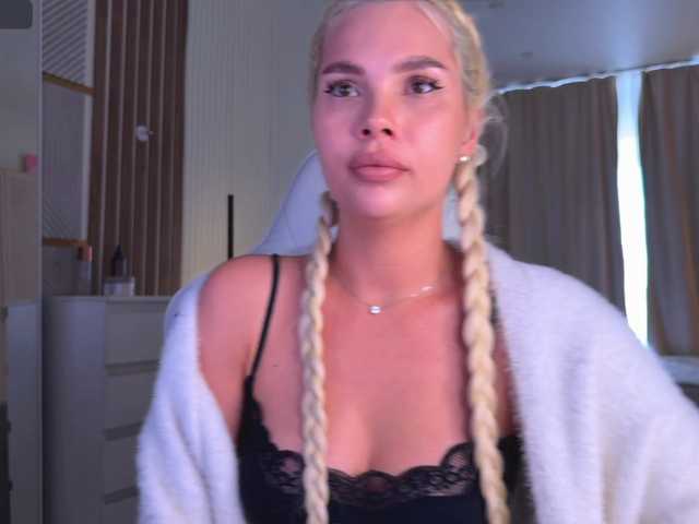 Ms-Perfect live cam on BongaCams
