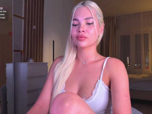 Ms-Perfect live cam on BongaCams