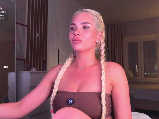 Ms-Perfect live cam on BongaCams