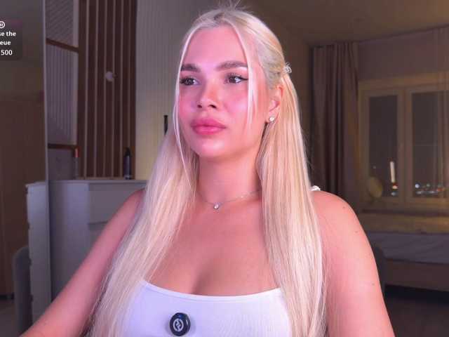 Ms-Perfect live cam on BongaCams
