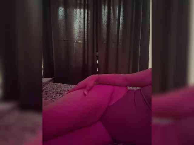 Kissmisswow webcam