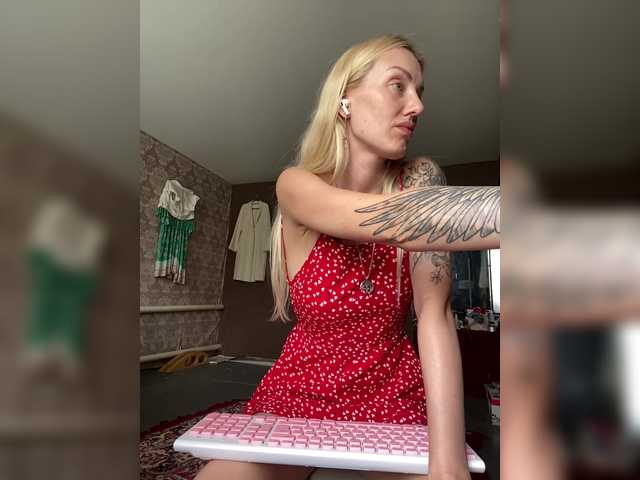 StreKoza live cam on BongaCams