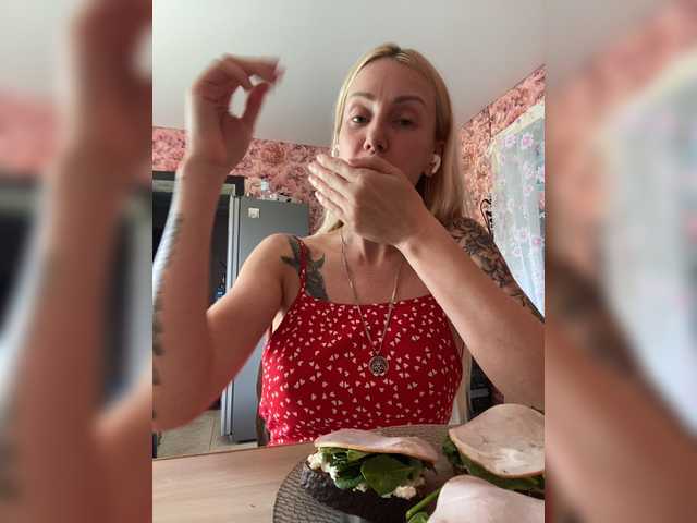 StreKoza live cam on BongaCams