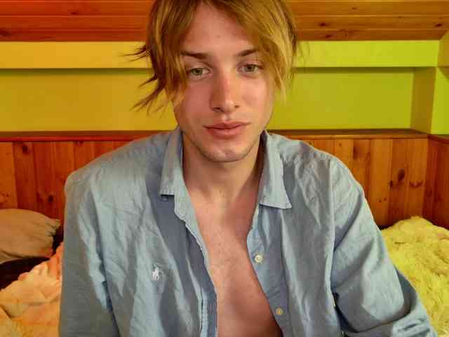 Cryptonb Live Webcam on BongaCams