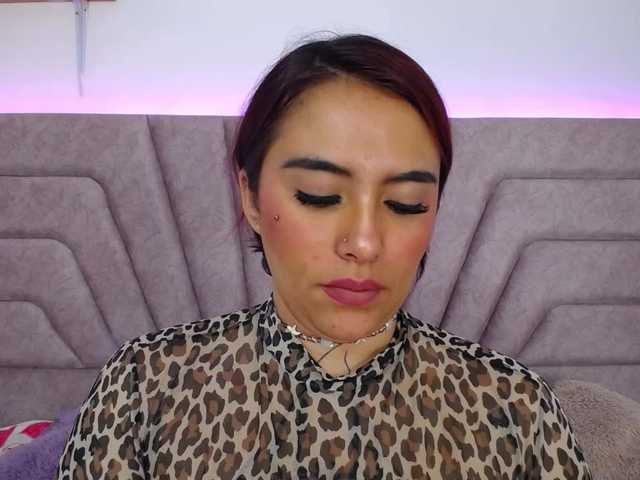 Jessica-Kraft live cam on BongaCams