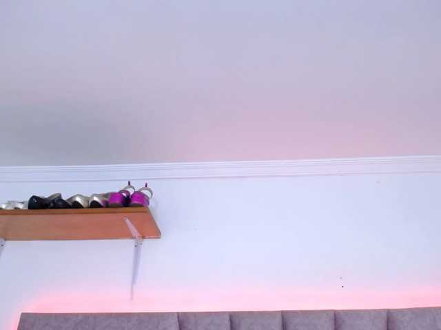 Jessica-Kraft live cam on BongaCams