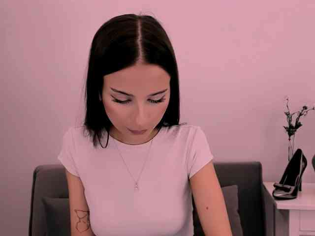 EmilyDirty Live Webcam on BongaCams