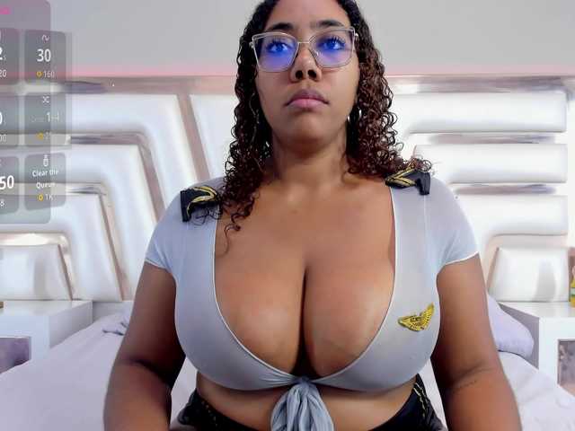 Aisharodgers live cam on BongaCams