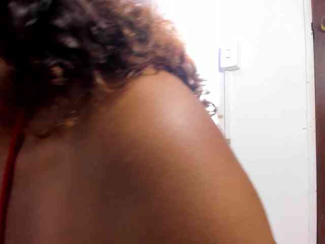 Aisharodgers webcam