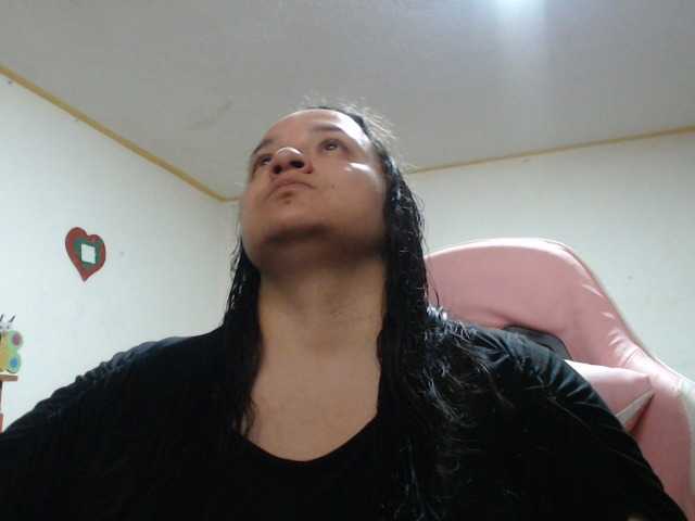 miaabrownn2 live cam on BongaCams