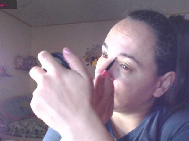 miaabrownn2 live cam on BongaCams