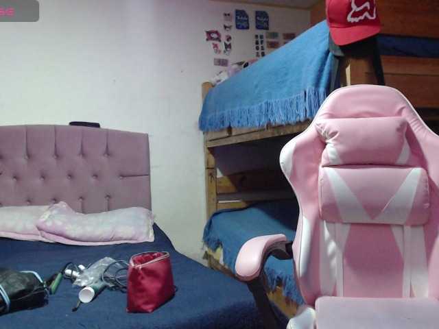 miaabrownn2's BongaCams show and profile