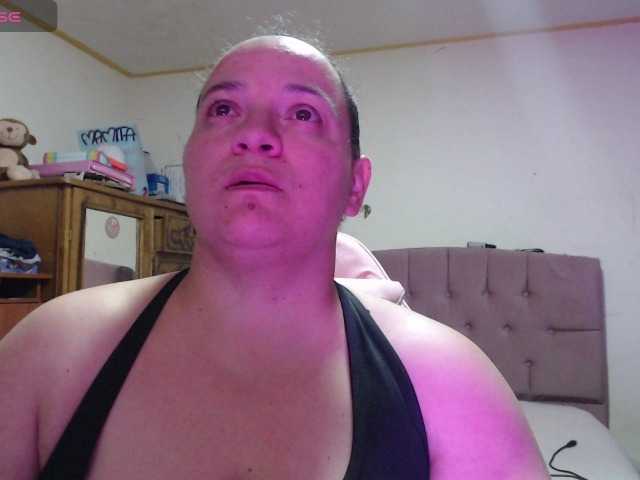 miaabrownn2 live cam on BongaCams